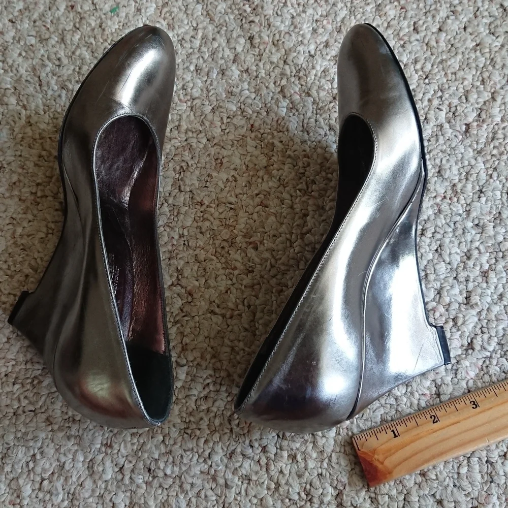 MaxMara Silver tone wedge Pumps size 7.5